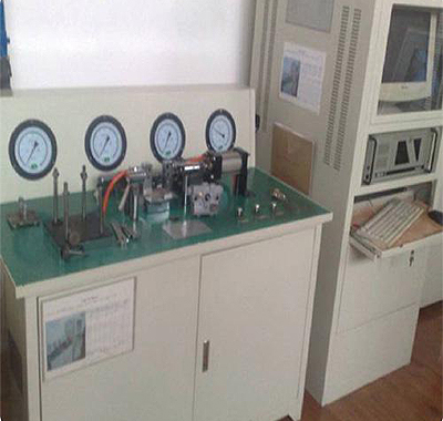 三閥一缸試驗臺