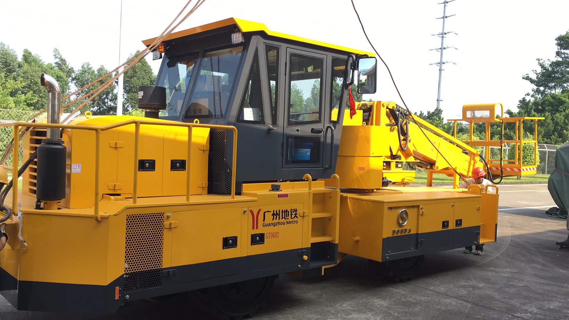 “大黃蜂”來(lái)啦